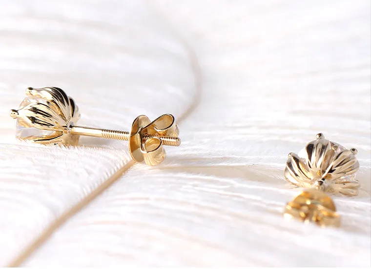 14k Yellow Gold Flower Moissanite Stud Earrings 2ctw