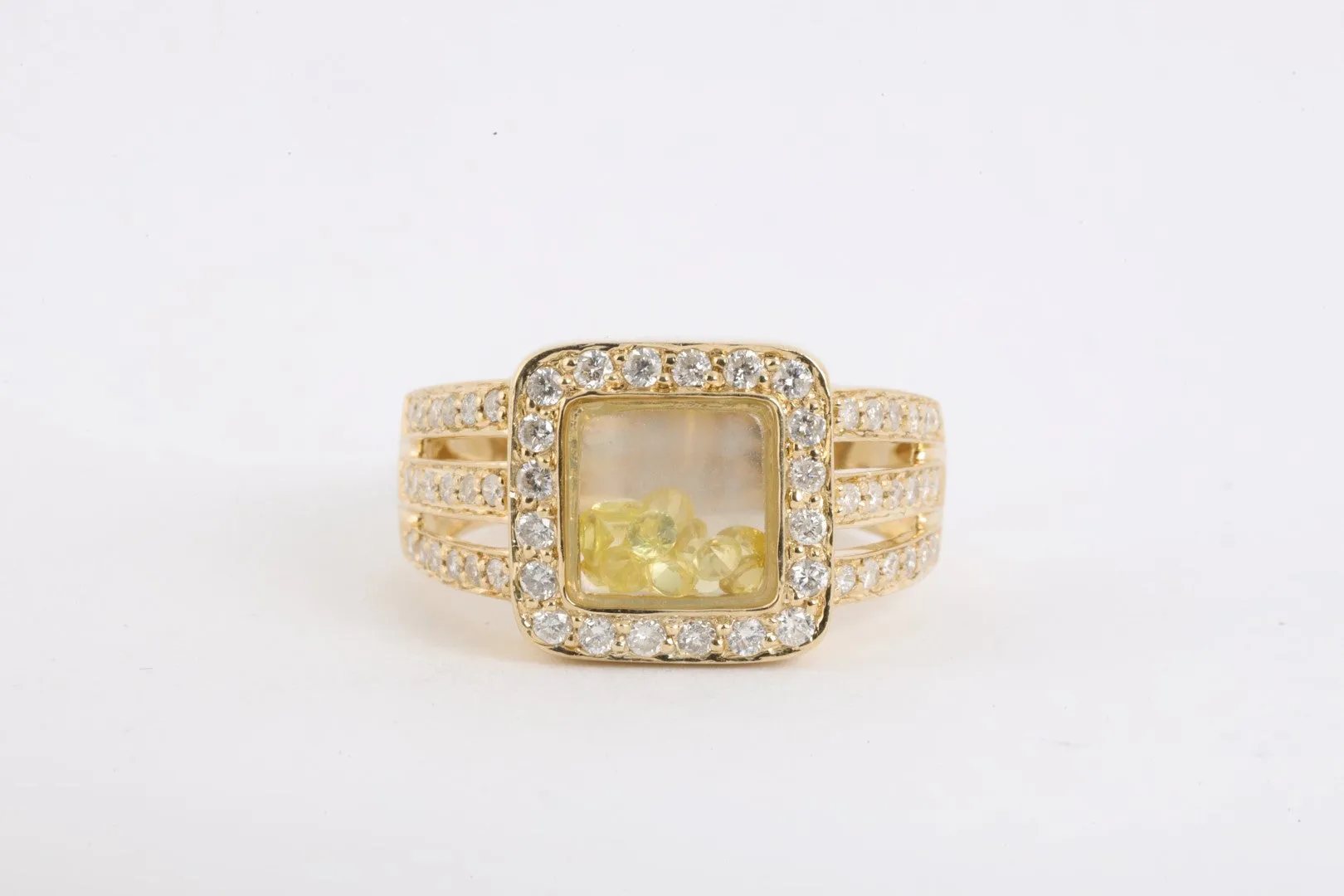 14k Yellow Gold Ring 0.50tcw Diamonds & Yellow Cubic Zirconia Size 7 (6.85g.)