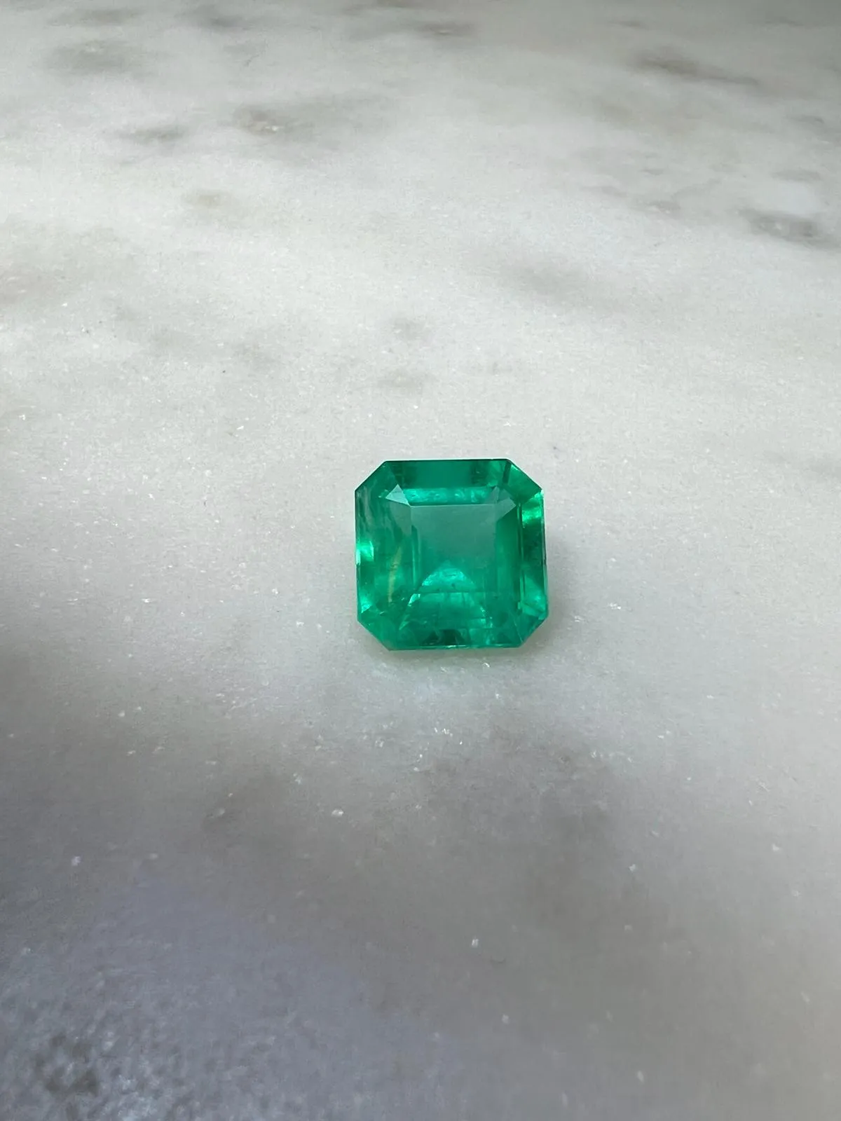 3.99 CARAT EMERALD CUT NATURAL GREEN EMERALD LOOSE GEMSTONE. 3.99 CT GREEN BY MIKE NEKTA NYC