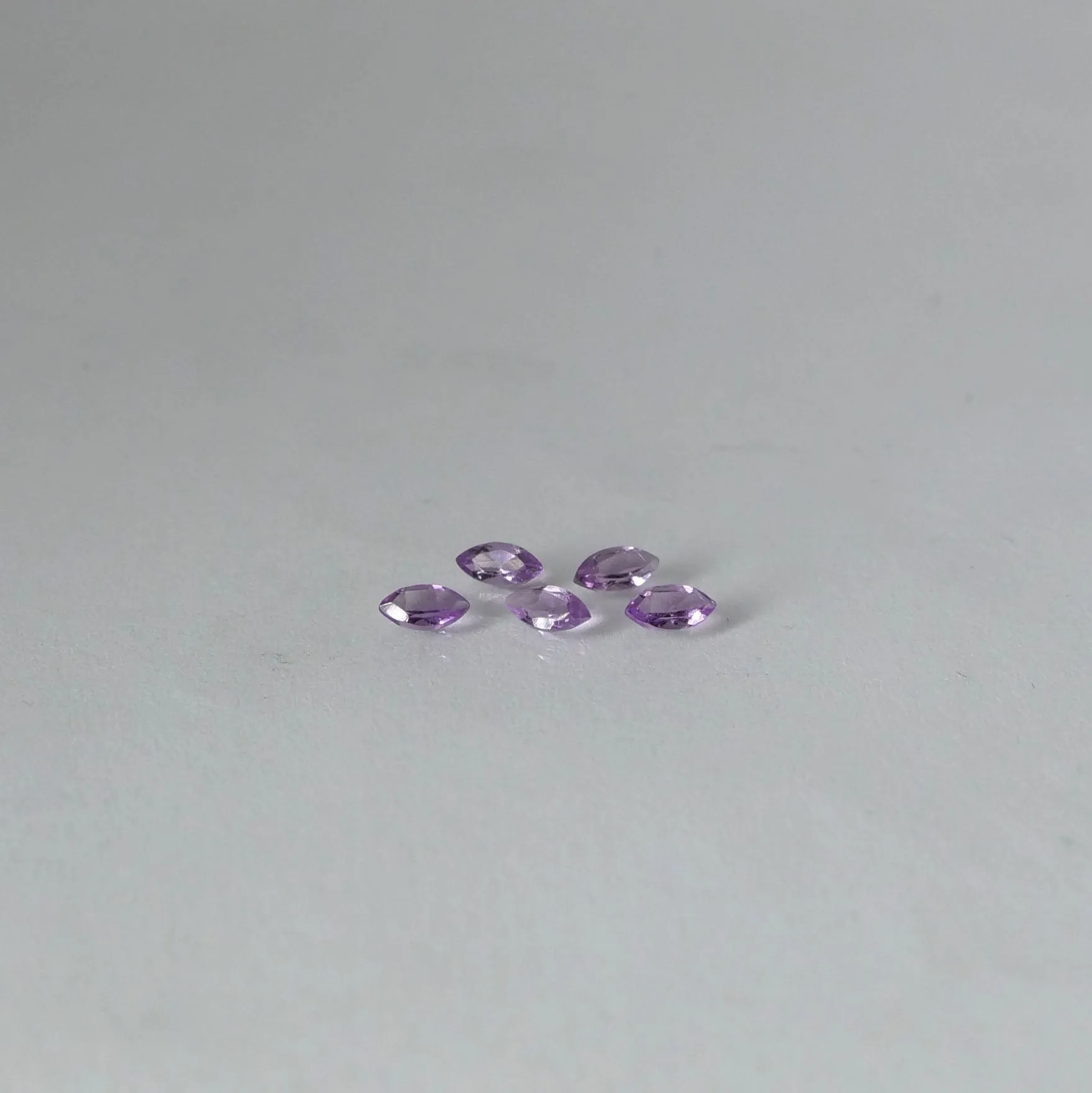 Amethyst | marquise cut 4x2mm, lavender, purple, accent stones, VS clarity, Africa