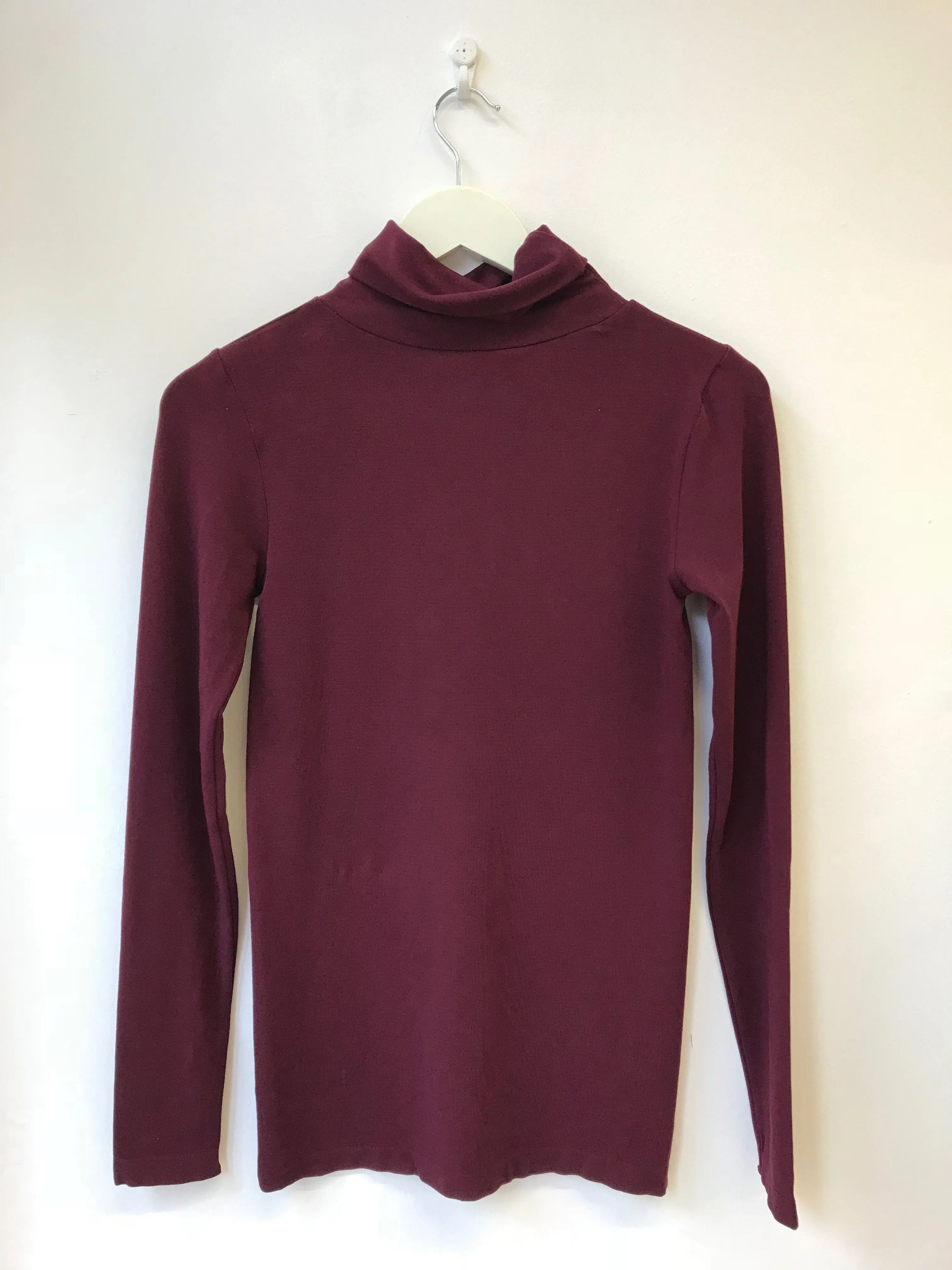 Bamboo basic one size turtle neck- various colours