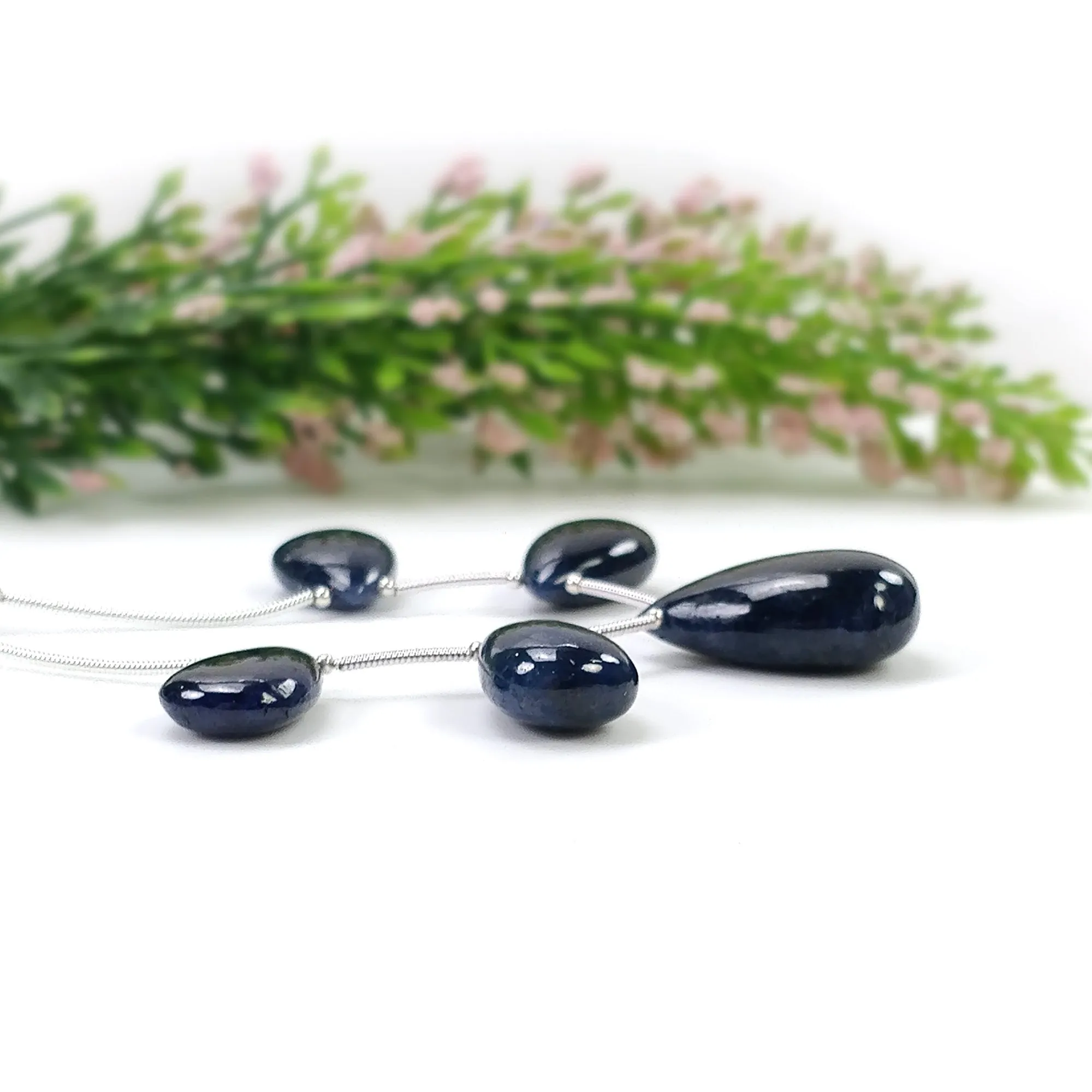 BLUE SAPPHIRE Gemstone Loose Beads : 102.00cts Natural Untreated Sapphire Plain Almond Beads 18*12mm - 25*16.5mm