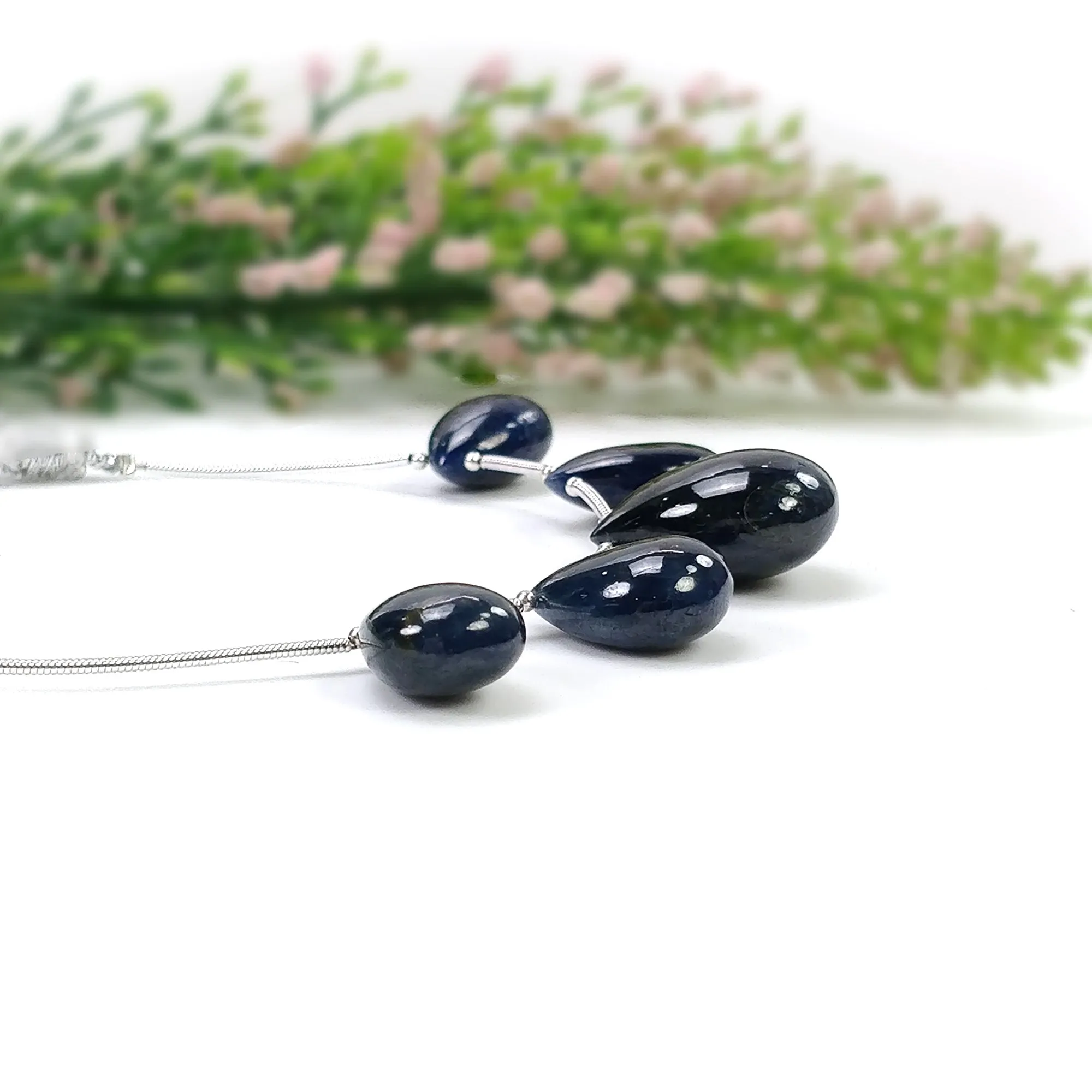 BLUE SAPPHIRE Gemstone Loose Beads : 108.90cts Natural Untreated Sapphire Plain Almond Beads 17*11.5mm - 22*17mm