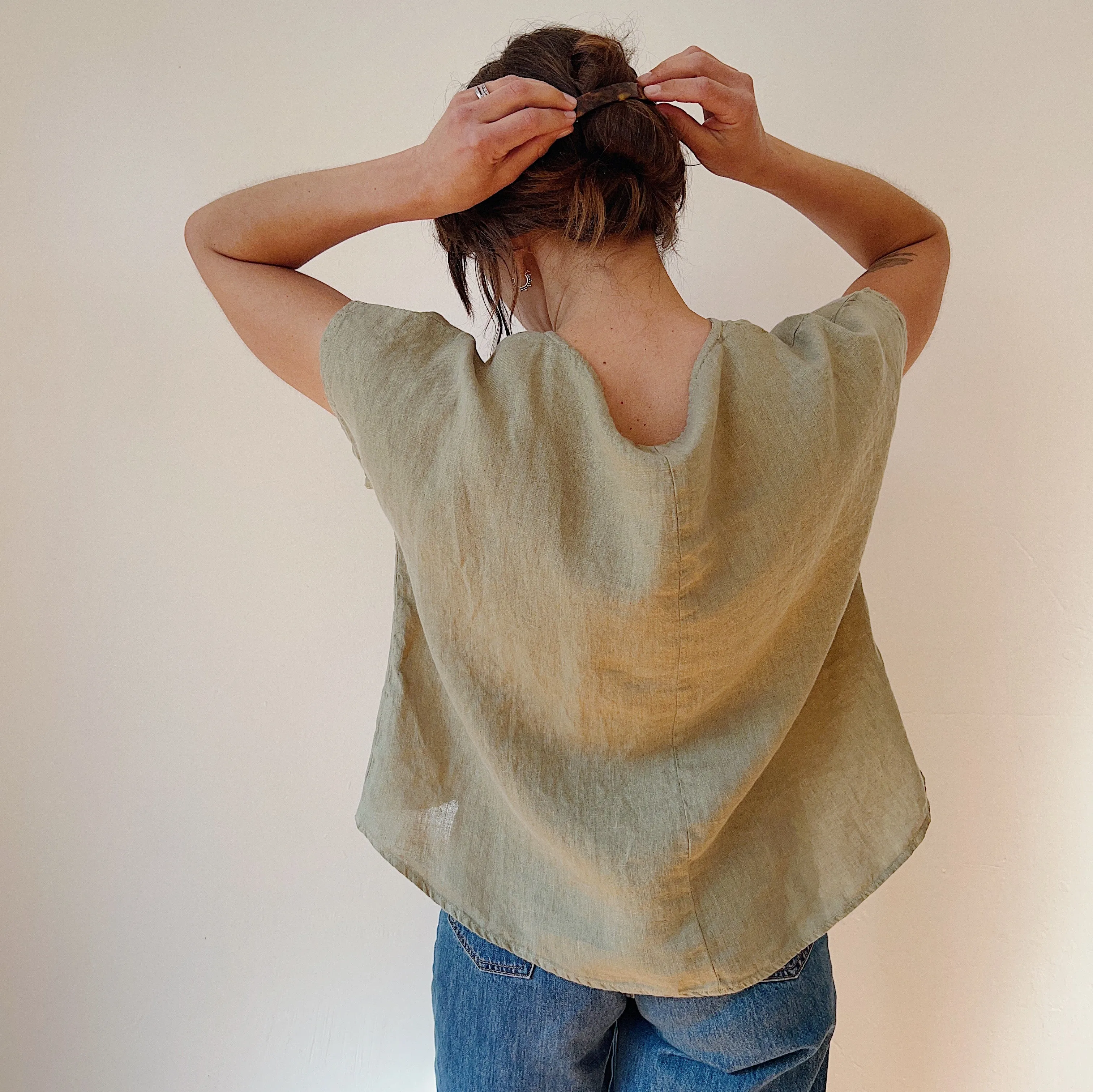 Dotter | Linen Tee in Seaweed