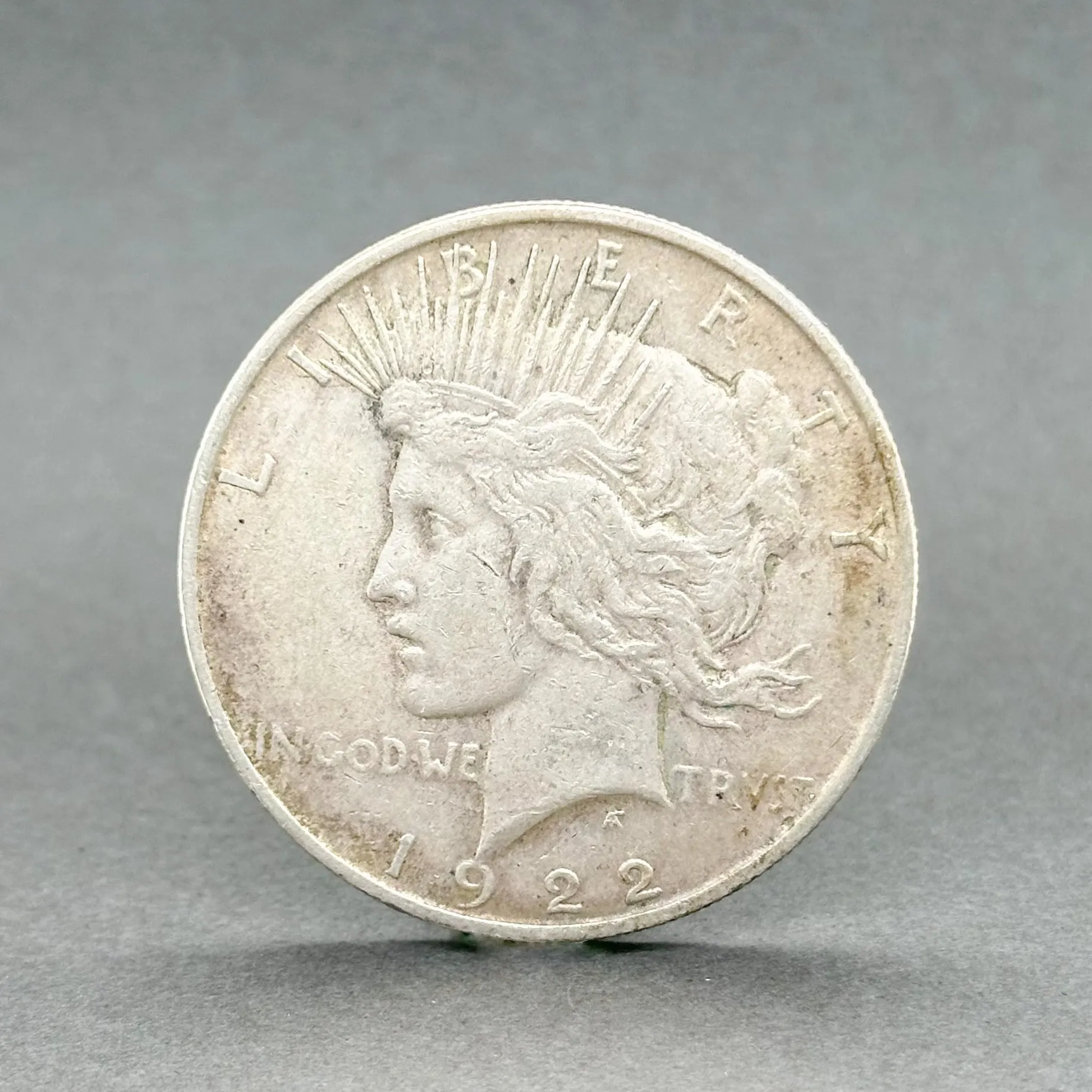 Estate 1922 0.900 Fine Silver $1 Lady Liberty Peace Dollar Coin b