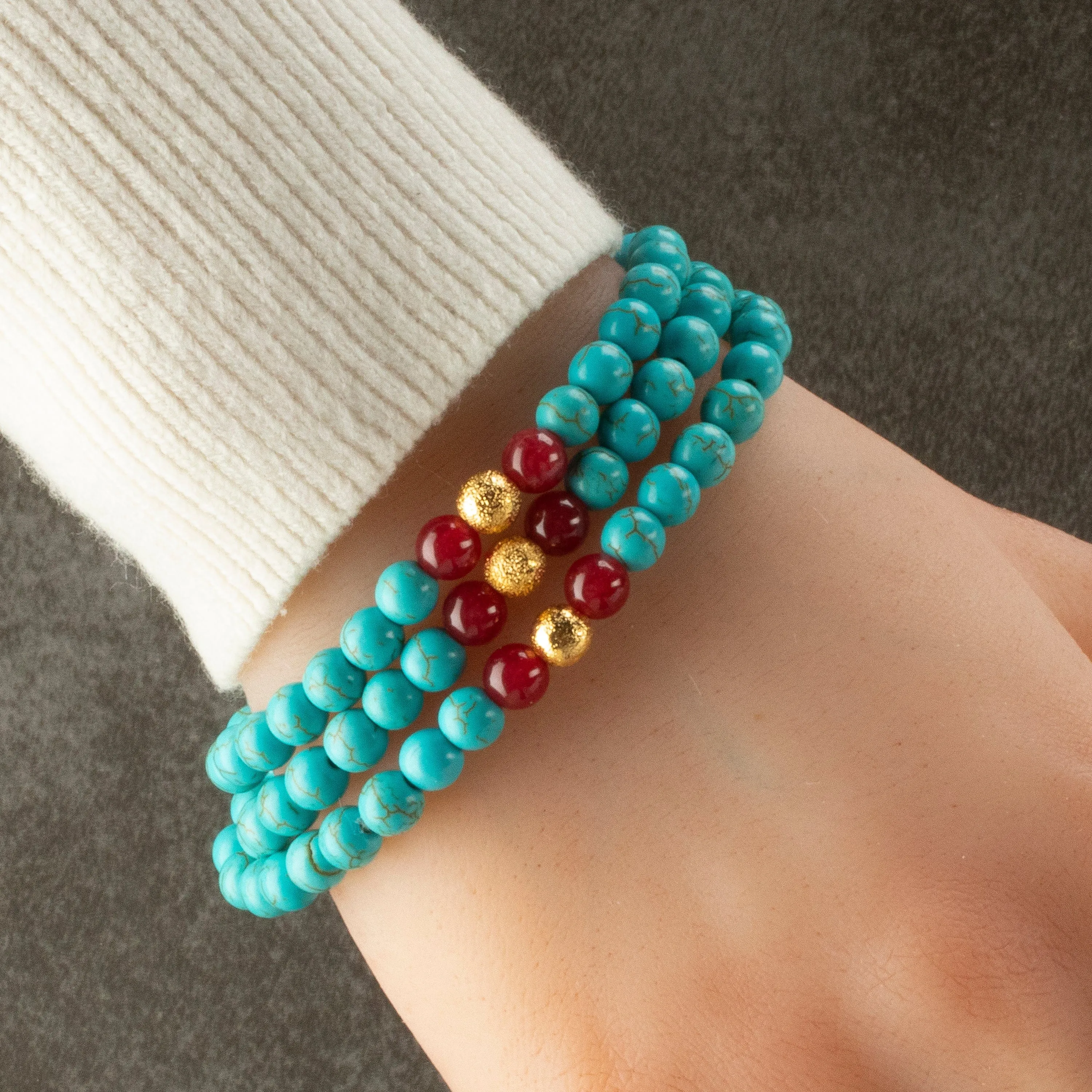 Howlite Turquoise 6mm Beads with Red Agate & Gold Sparkly Accent Beads Triple Wrap Gemstone Elastic Bracelet