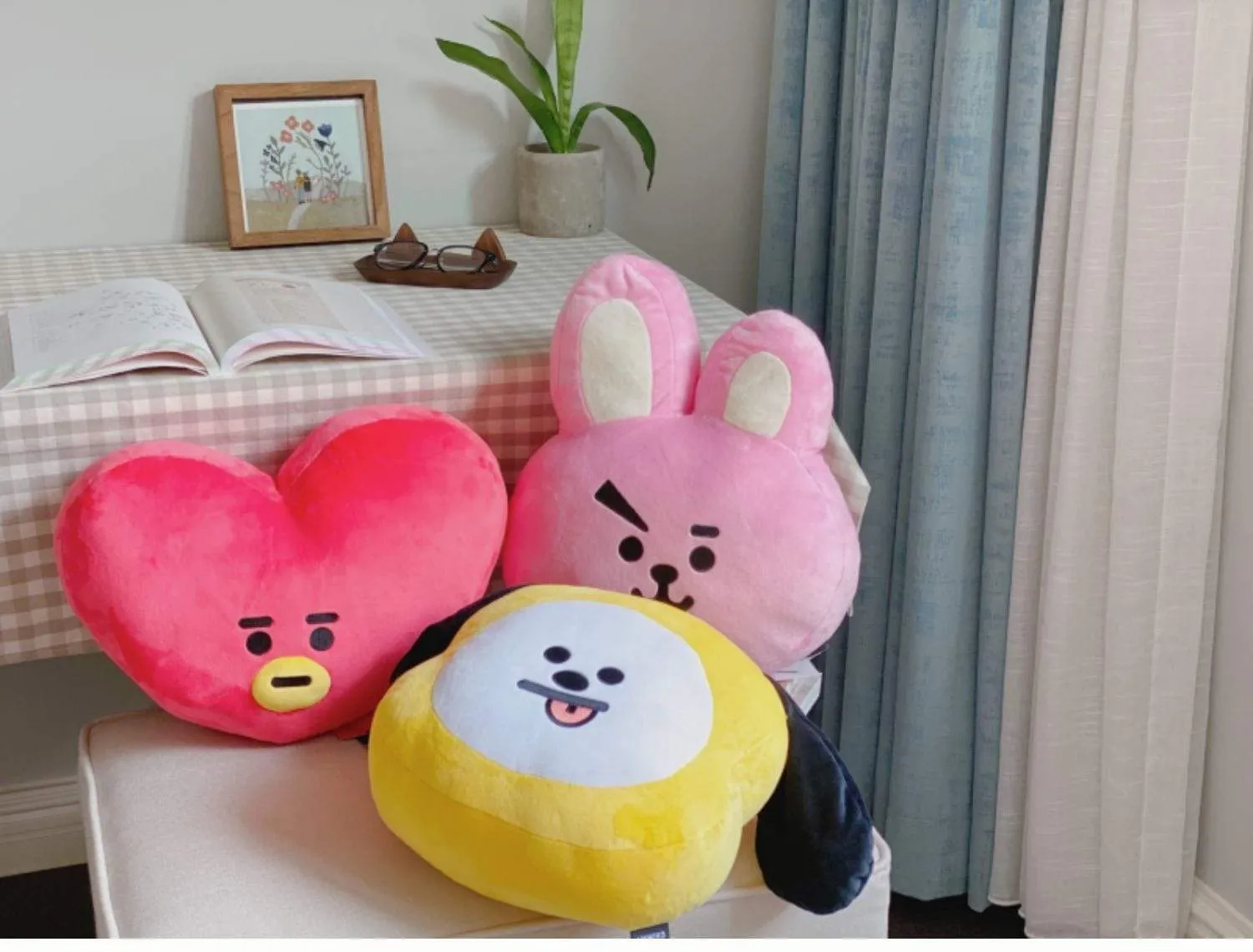 Kpop Lovely Plush Toys Animal Stuffed Doll Cute Pillow Hugging Rabbit Sheep Koala Dog Horse Soft Sofa Pillow Gift For Kid