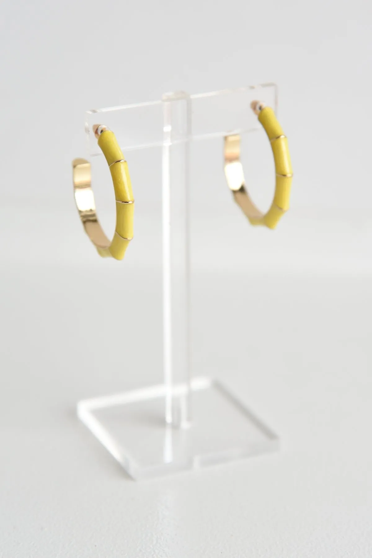 MARBLE BAMBOO HOOP EARRINGS