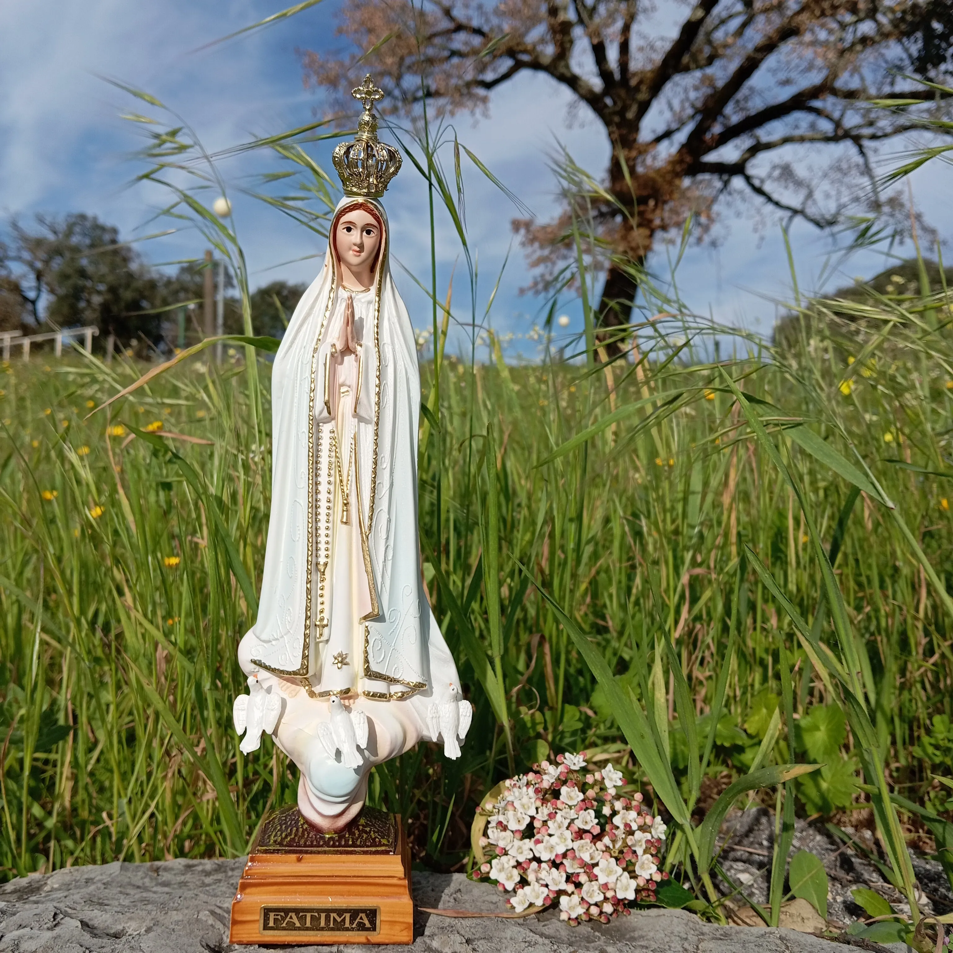 Our Lady of Fatima [Several sizes]