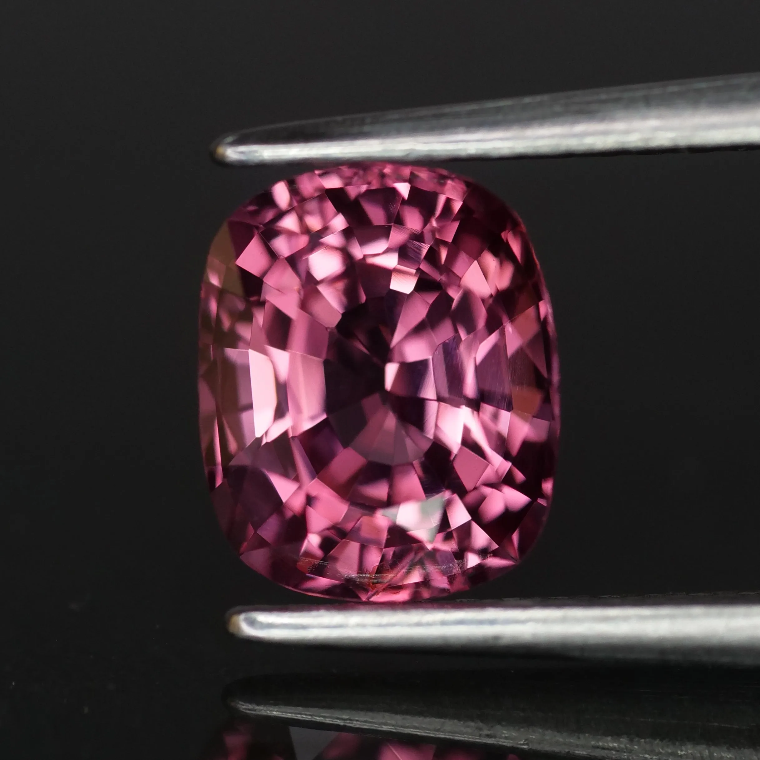 Raspberry Pink Spinel | natural, cushion cut *7.5x6 mm, 1.7ct