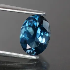 Topaz, teal blue, oval cut VVS 8x6mm 1.30ct